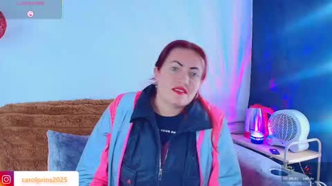 Carolinhe  online show from 11.13.25