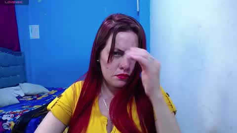 Carolinhe  online show from 06.10.26