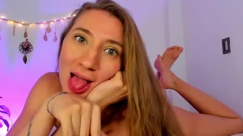 Nia  online show from 01.09.25