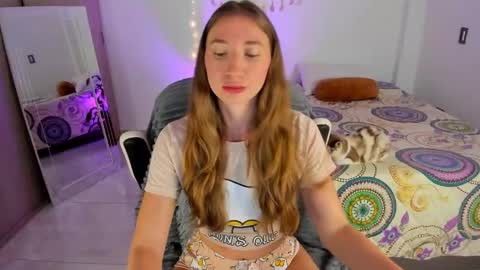 Nia  online show from 02.08.25