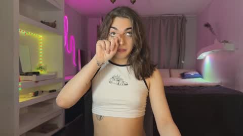 Snapshot of carry_hai chatting on 01.02.25 Carry online show from 01.02.25