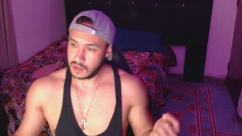      online show from 10.05.25