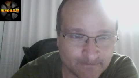 Snapshot of cascadacek chatting on 05.14.26 CASCADACEK online show from 05.14.26