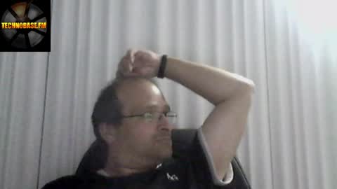 Snapshot of cascadacek chatting on 05.30.26 CASCADACEK online show from 05.30.26