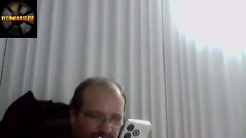Snapshot of cascadacek chatting on 06.13.26 CASCADACEK online show from 06.13.26