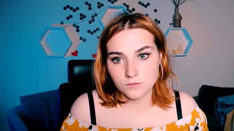 casey_meow_ online show from 10.17.25