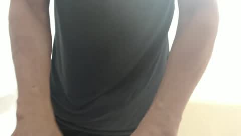 Snapshot of cashmastermuscle77 chatting on 12.31.24 cashmastermuscle77 online show from 12.31.24