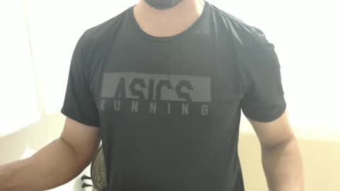 Snapshot of cashmastermuscle77 chatting on 01.04.25 cashmastermuscle77 online show from 01.04.25