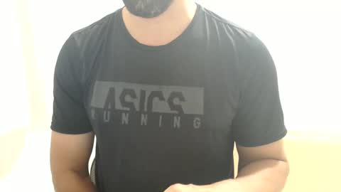 Snapshot of cashmastermuscle77 chatting on 01.04.25 cashmastermuscle77 online show from 01.04.25