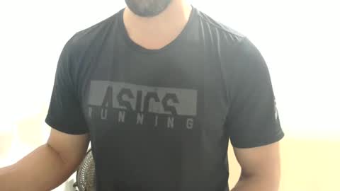 Snapshot of cashmastermuscle77 chatting on 01.11.25 cashmastermuscle77 online show from 01.11.25
