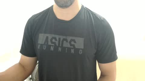 Snapshot of cashmastermuscle77 chatting on 01.25.25 cashmastermuscle77 online show from 01.25.25