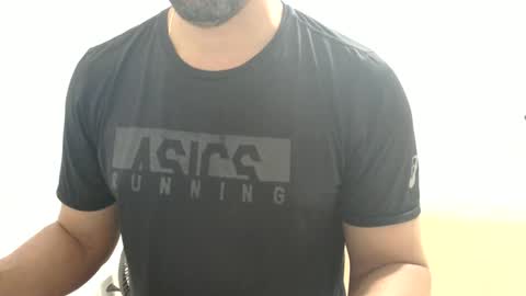 Snapshot of cashmastermuscle77 chatting on 01.28.25 cashmastermuscle77 online show from 01.28.25