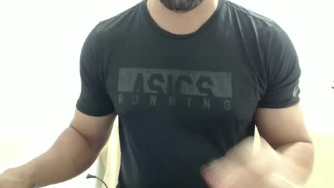 Snapshot of cashmastermuscle77 chatting on 09.16.25 cashmastermuscle77 online show from 09.16.25