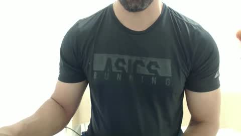 Snapshot of cashmastermuscle77 chatting on 09.30.25 cashmastermuscle77 online show from 09.30.25