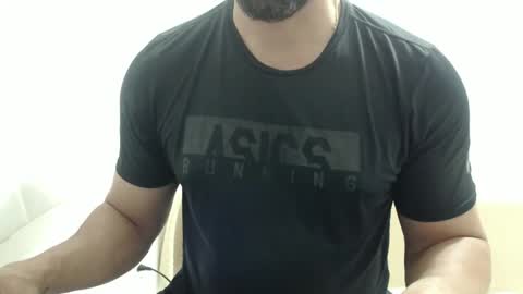 Snapshot of cashmastermuscle77 chatting on 10.14.25 cashmastermuscle77 online show from 10.14.25
