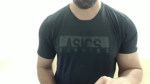 Snapshot of cashmastermuscle77 chatting on 10.14.25 cashmastermuscle77 online show from 10.14.25