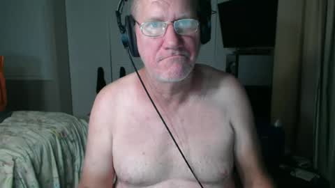 Snapshot of casinocam chatting on 05.14.26 CasinoCam online show from 05.14.26