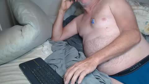 Snapshot of casinocam chatting on 06.04.26 CasinoCam online show from 06.04.26
