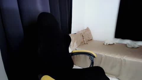 Snapshot of caspian_cum chatting on 06.11.26 cas online show from 06.11.26
