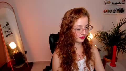 Snapshot of cassandra_caiin chatting on 02.16.25 Cassie online show from 02.16.25