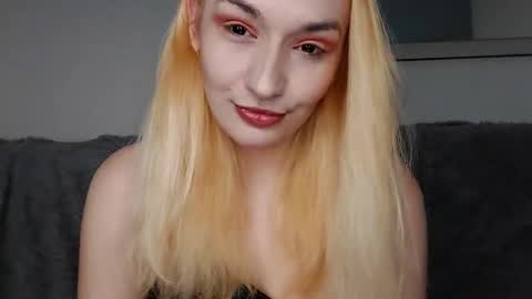 Snapshot of cassandratate chatting on 01.28.25 Casey Chris online show from 01.28.25