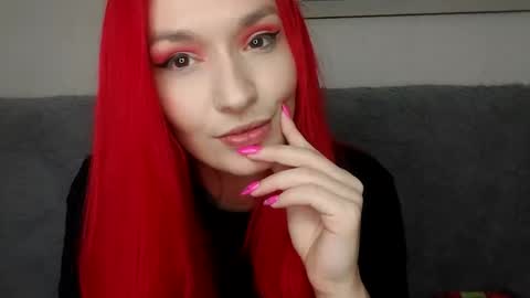 Snapshot of cassandratate chatting on 02.06.25 Casey Chris online show from 02.06.25