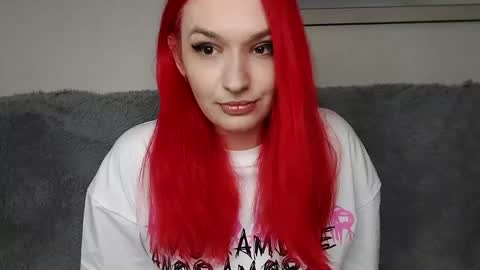 Snapshot of cassandratate chatting on 02.12.25 Casey Chris online show from 02.12.25