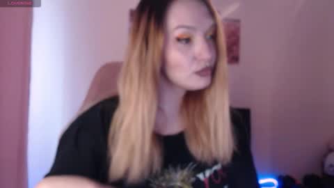 Snapshot of cassandratate chatting on 03.19.26 Casey Chris online show from 03.19.26