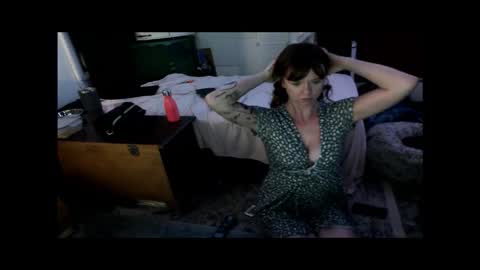 Snapshot of casscassidy89 chatting on 11.28.25 CassCassidy89 online show from 11.28.25