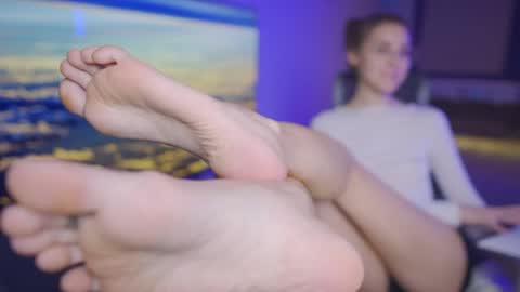 Snapshot of cassiablade1 chatting on 04.18.26 Seductress Cassia FINDOM AND SADISM NO NUDE online show from 04.18.26