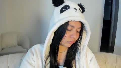 Cassie Jones online show from 06.10.26