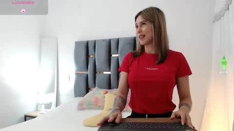 Snapshot of cassie_klein11 chatting on 12.22.25 Susana independent model online show from 12.22.25