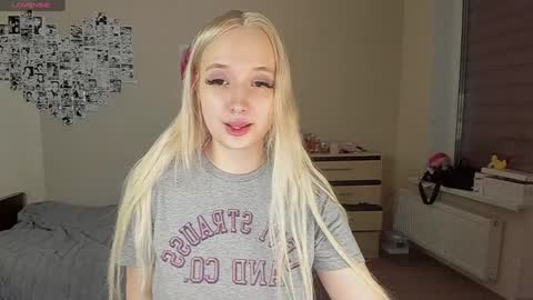Cassie Rosss online show from 12.31.24
