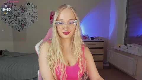 Cassie Rosss online show from 02.09.25