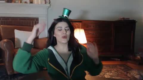 cassiealvarez online show from 03.18.26