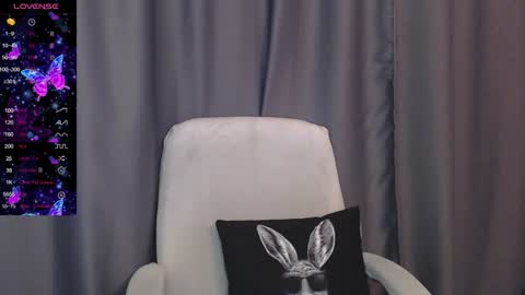 Snapshot of cassiemich chatting on 12.30.24 Cassie online show from 12.30.24