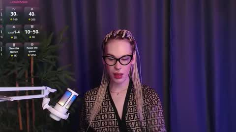 Snapshot of cassiemich chatting on 01.14.26 Cassie online show from 01.14.26