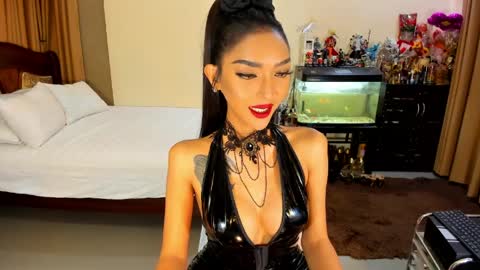 Snapshot of cassievalbalera chatting on 03.27.26 CassieValbalera online show from 03.27.26