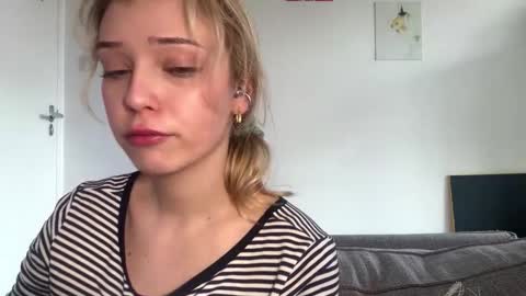 Snapshot of cassijent chatting on 03.25.26 Olivia online show from 03.25.26