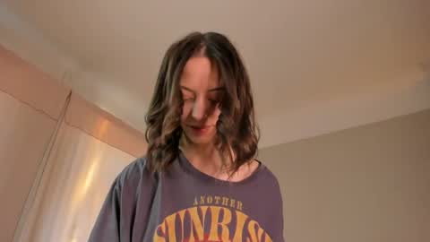 Snapshot of cassisland chatting on 04.14.26 cassandra online show from 04.14.26