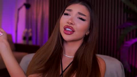 Cassye online show from 10.18.25