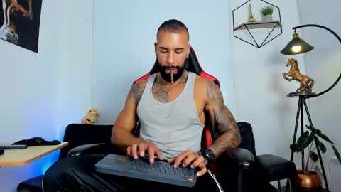 Snapshot of casticatheking chatting on 02.08.25 Matheo Brown online show from 02.08.25
