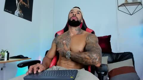 Snapshot of casticatheking chatting on 03.04.25 Matheo Brown online show from 03.04.25