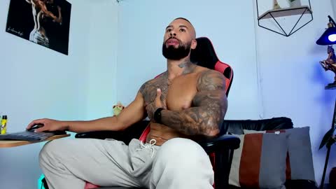 Snapshot of casticatheking chatting on 03.12.25 Matheo Brown online show from 03.12.25