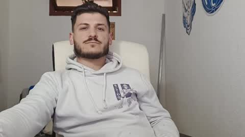 Mike Moreira online show from 04.01.26