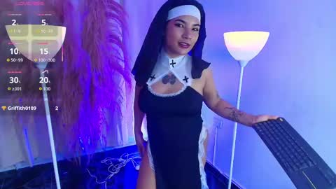 Snapshot of cat_kiss_ chatting on 09.24.25 cat_kiss_ online show from 09.24.25