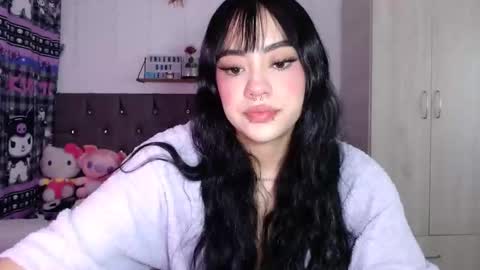 Mila online show from 11.11.25