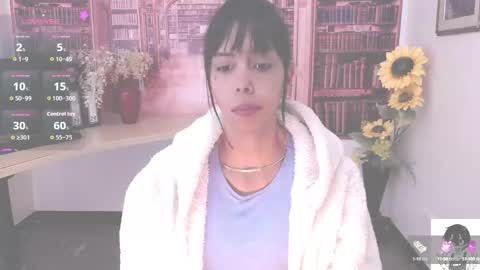Snapshot of catalella_ar chatting on 09.18.25 Queen Catalella online show from 09.18.25