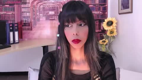 Snapshot of catalella_ar chatting on 09.23.25 Queen Catalella online show from 09.23.25