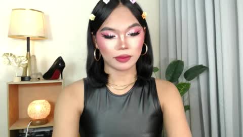 CatalenaX online show from 11.12.25